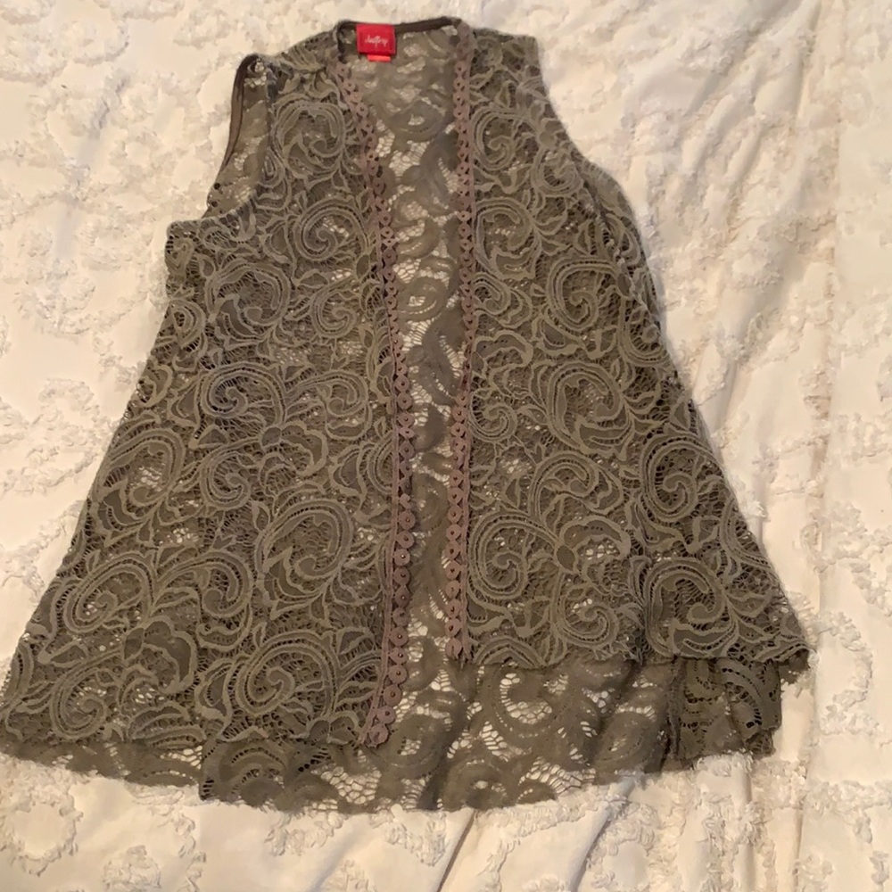 Lace vest
